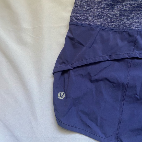 TWO Lululemon Athletica - Speed Up Low-Rise Lined Short 2.5". Size 8. - Picture 4 of 9